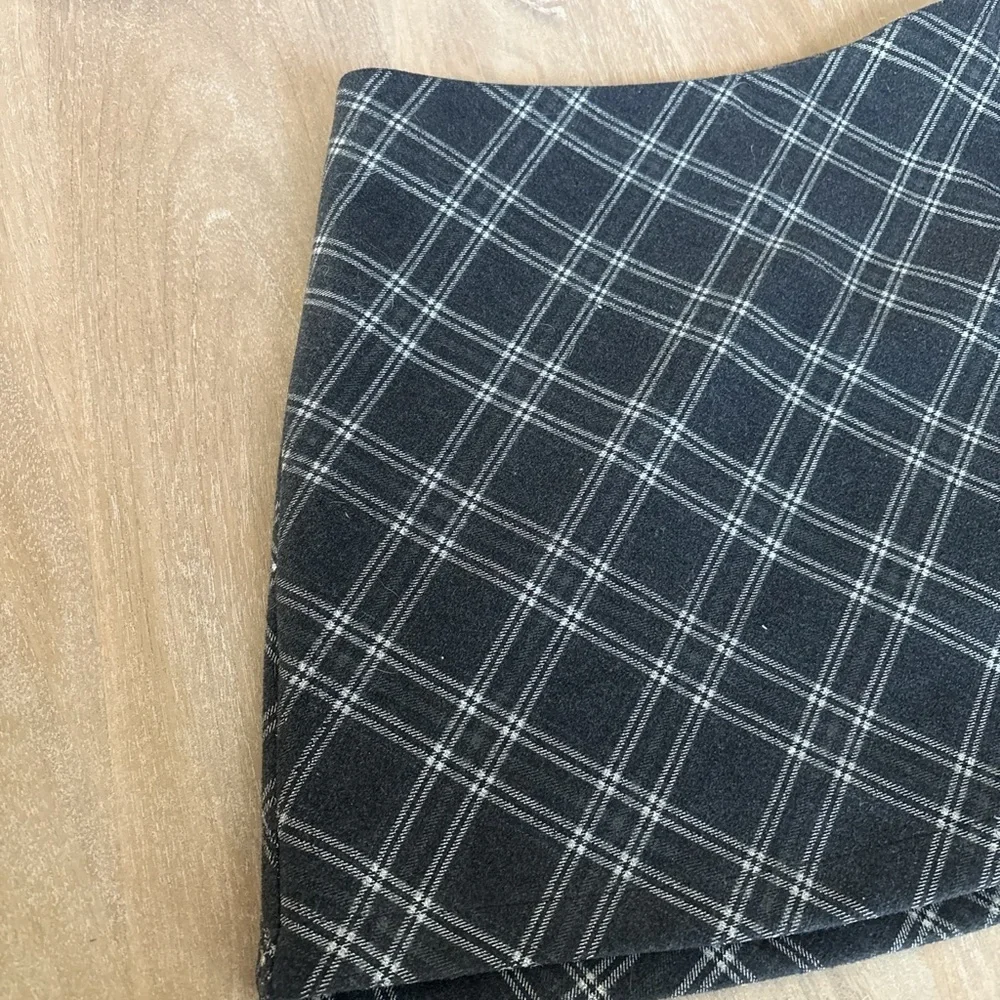 Plaid A-Line Skirt - Black and Gray - Picture 3 of 5